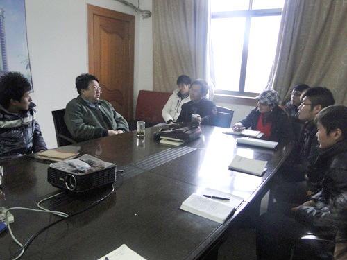 �Ϻ������c�W(w��ng)�j(lu��)�I(y��ng)�N�F(tu��n)�(du��)����̽ӑ