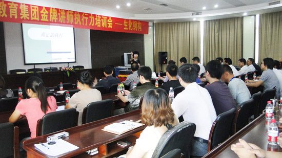 ��ز�䓎���(d��ng)��С��I(y��)���όW(xu��)��(x��)֮·