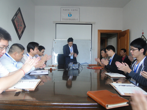 思想創(chuàng)新和工作成績突出新贏得公司的肯定