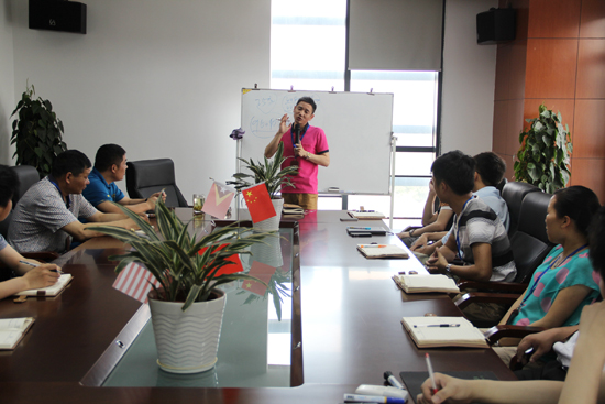 ���˂������И�(bi��o)��ϲ��