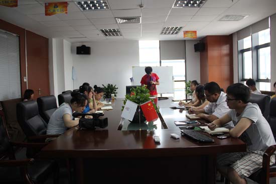 ���˂������J(r��n)��ӛ�Pӛ