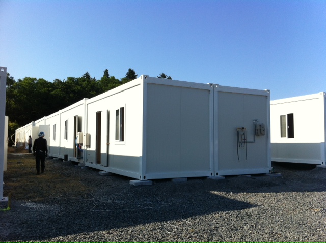 �R�r(sh��)���÷�