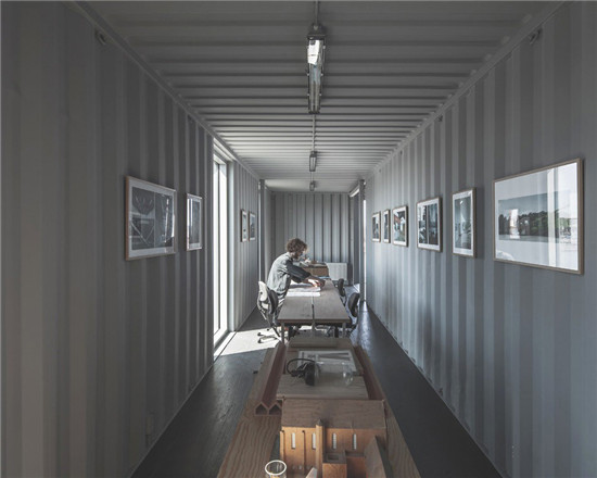 ���b���k����