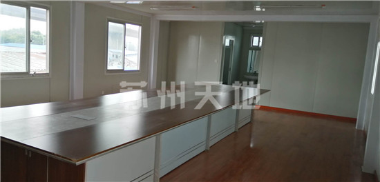 ���b���ӷ�